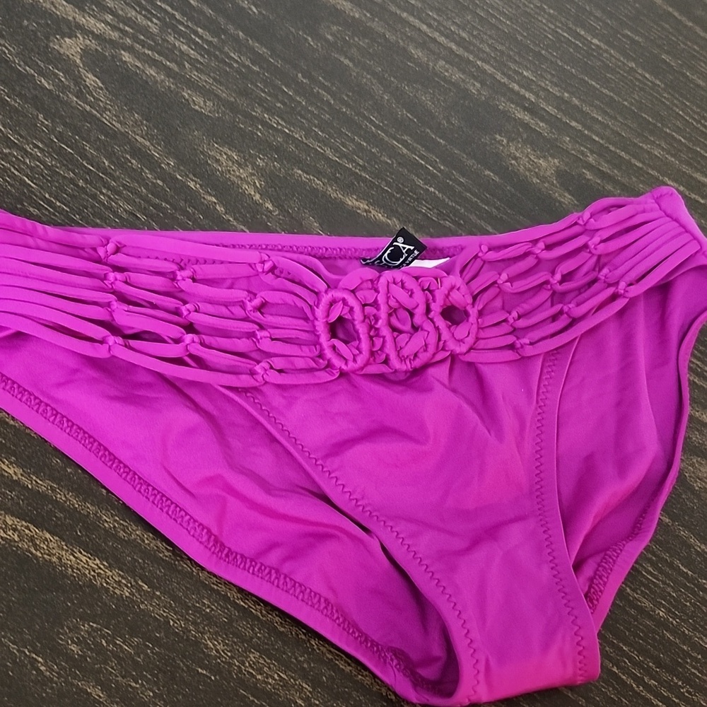 BECCA women's solid macrame hipster bikini bottom Purple Pink Large Nwot
